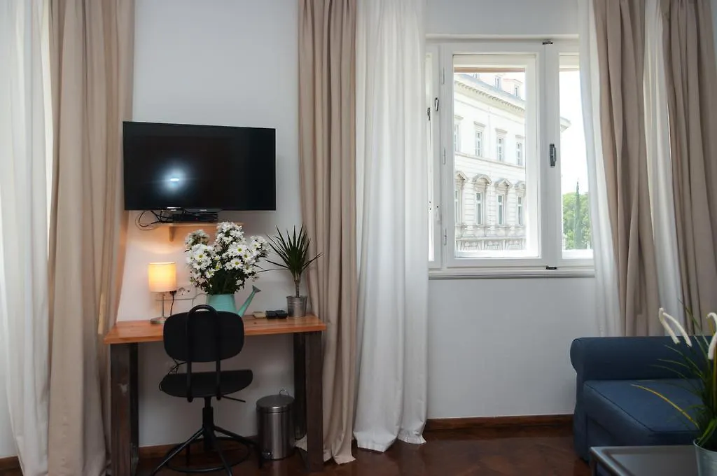 **** Guest house Indigo Inn Rooms Split Croatia